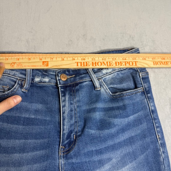 Flying Monkey Jeans Womens 30 Medium Wash Ankle Cropped Fray Fading Whiskers - Picture 3 of 11